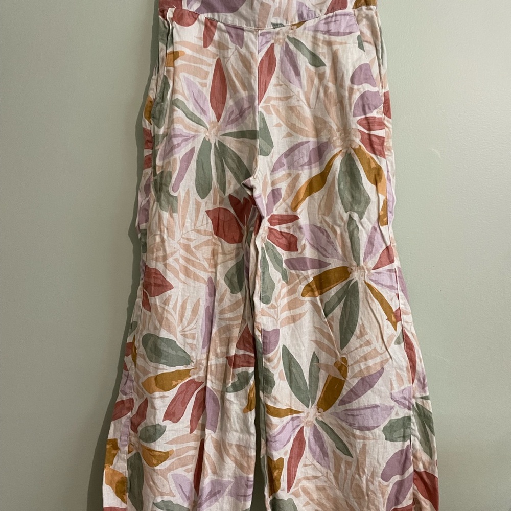 Nicole Miller Linen Pants with Pastel Floral Design